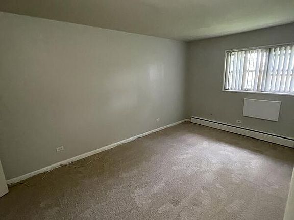 5th image of 495 E End Ave