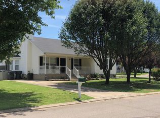 523 Cedar Park Cir, La Vergne, TN 37086