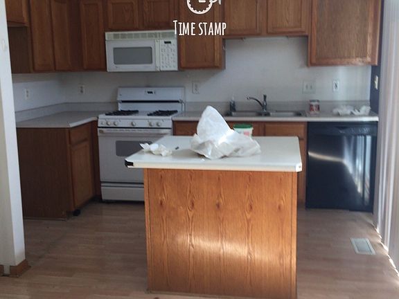 5th image of 22321 W Niagara Ct