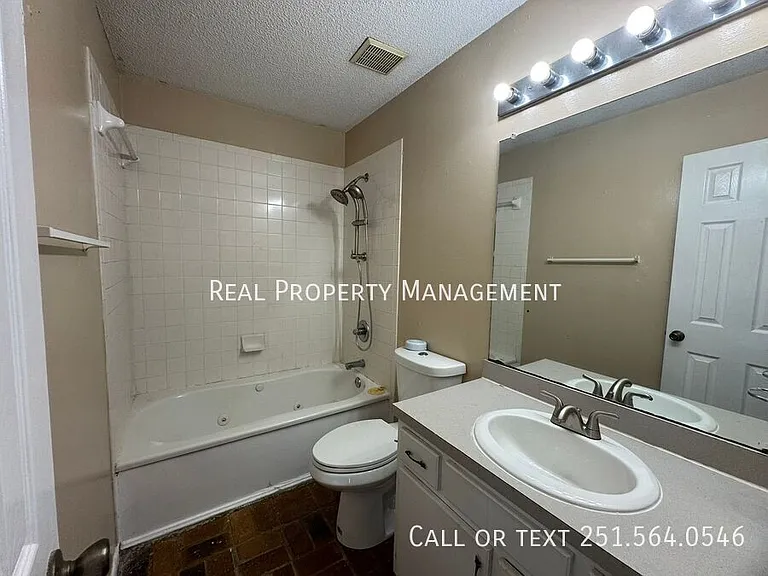 7969 Pine Springs Dr — Photo 13