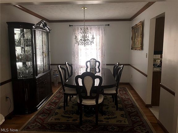 5th image of 17146 Greenwood Dr