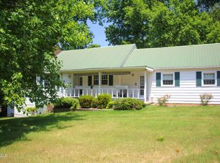 62 Twin Oaks Dr, Greeneville, TN 37745