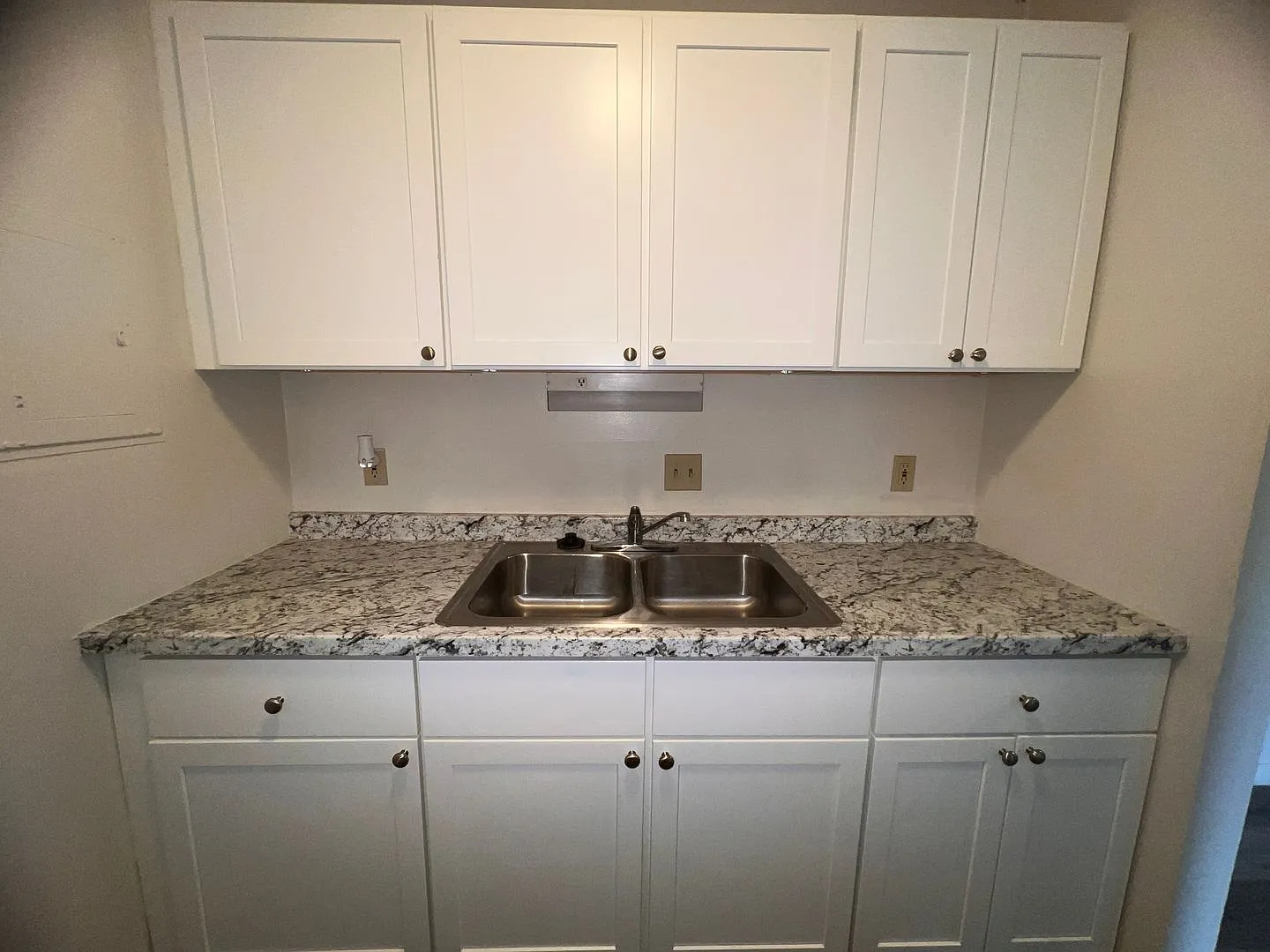 Gold Falls Villa Apartments — Photo 2