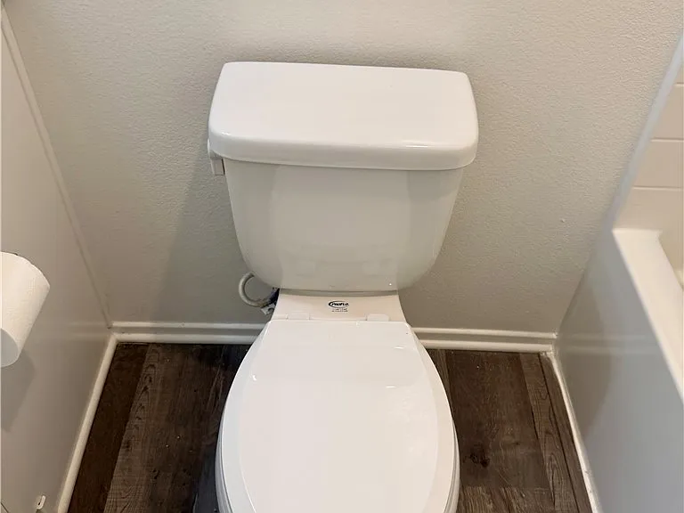 914 Haviture Way — Photo 33
