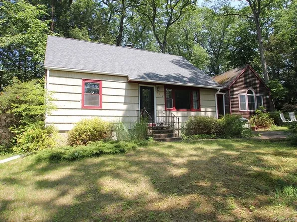 120 Winnepoge Drive, Fairfield, CT 06825