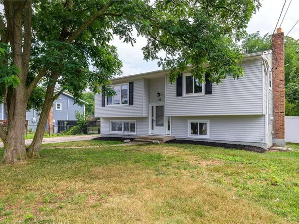 46 Nathalie Avenue, Amityville, NY 11701