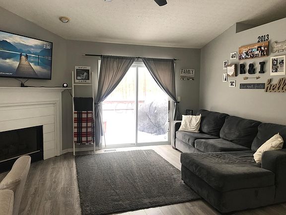 4th image of 9131 Ellersly Dr
