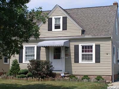 2nd image of 13802 Sherry Ave