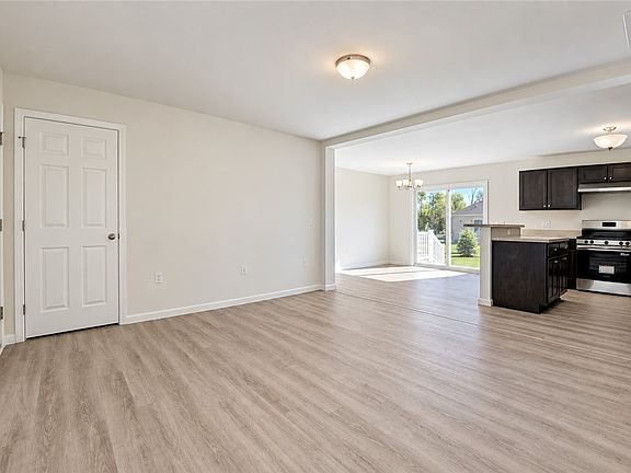 5th image of 25 Cook St