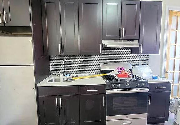2nd image of 270 Empire Blvd APT 1H