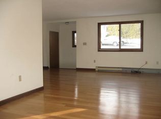 11 Cedarbrook Vlg, Rochester, NH 03867