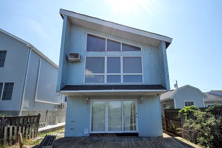 2nd image of 3697 Somerset Dr
