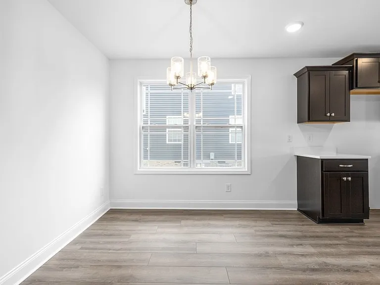 1360 Harmon Ln — Photo 14