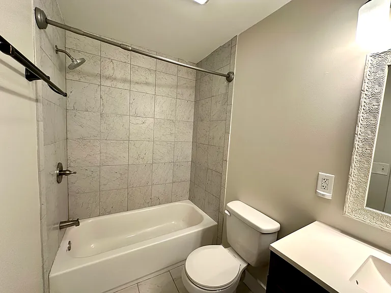 111 Alice St — Photo 21