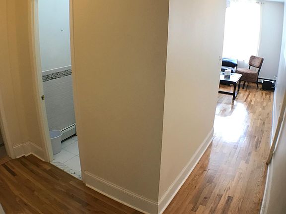 4th image of 2714 23rd Ave #2
