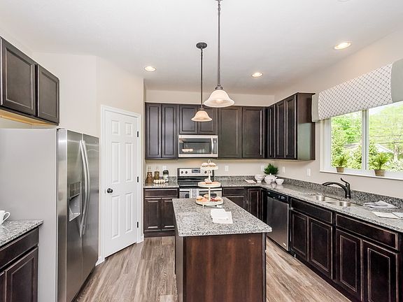 gdp011020000_m31_cc_cumberland_011_kitchen_interior