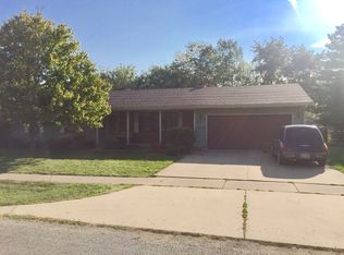 502 N 8th St, Saint Joseph, IL