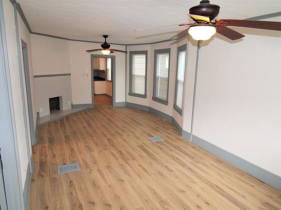 5th image of 42 Kenefick Ave #1