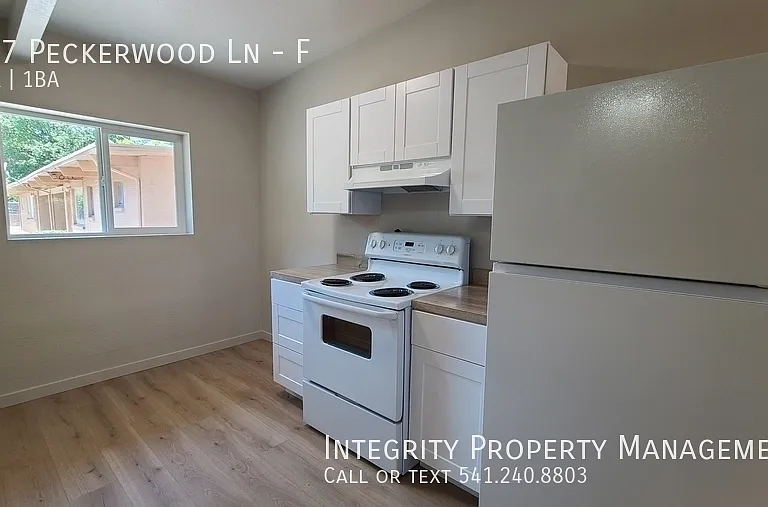 157 Peckerwood Ln #F — Photo 5