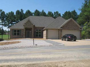 110 Elcano Dr, Hot Springs Village, AR 71909