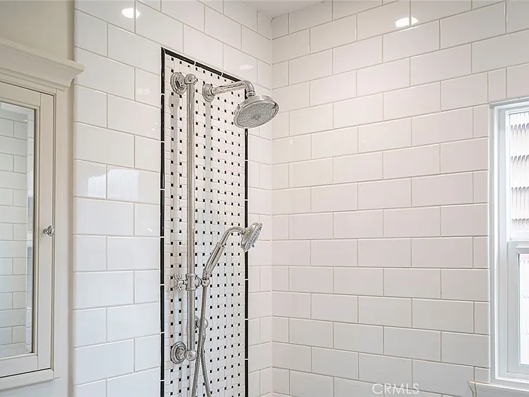 348 W Spazier Ave — Photo 15
