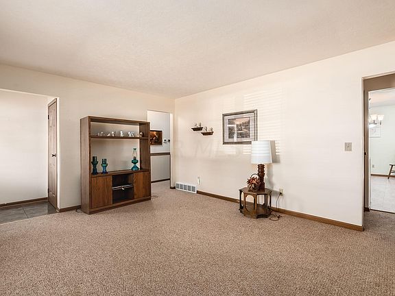 2nd image of 3171 Kingswood Dr