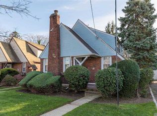 754 Wesley St, Baldwin, NY 11510