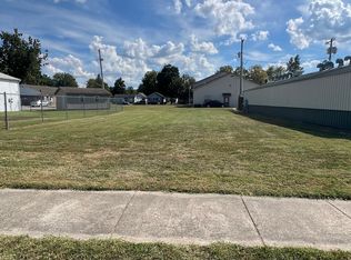 900 W Block Brown St, Seymour, IN 47274
