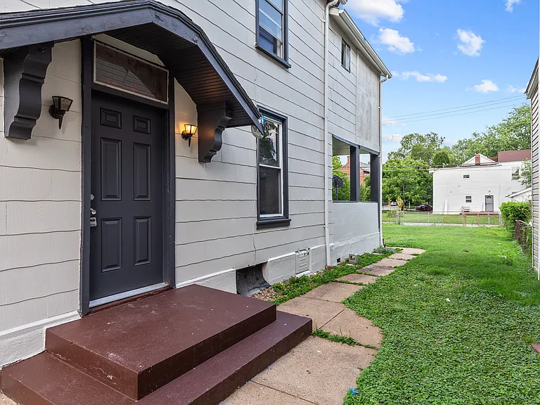 6204 Vermont Ave — Photo 14
