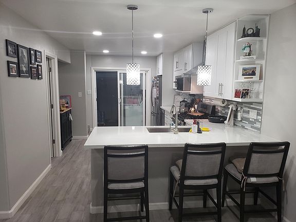 3rd image of 416 Colorado Ave APT C