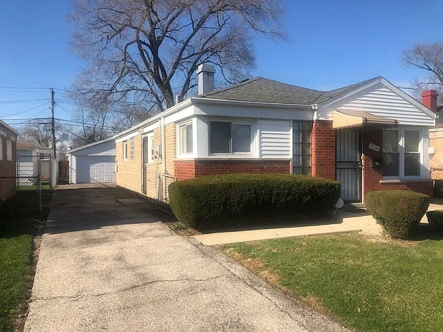 12716 S Racine Ave photo 1
