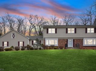 1056 Tall Oaks Dr, Bridgewater, NJ 08807