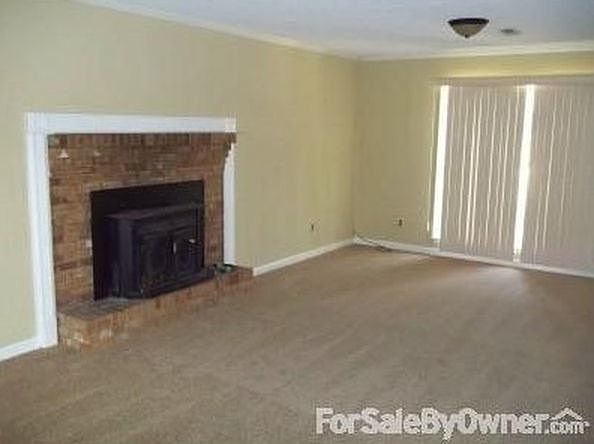 2nd image of 107 Mercer Ct
