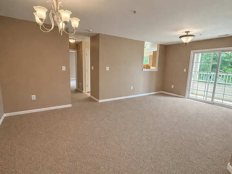 1411 Bonnett Pl #F — Photo 8