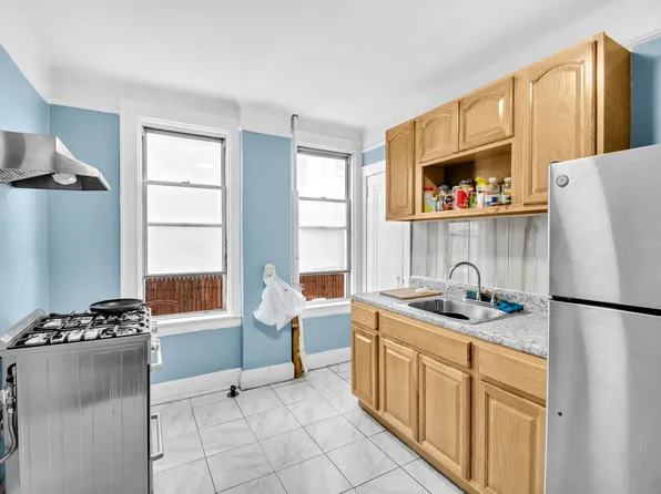 95-07 Cresskill Place image 14 of 21