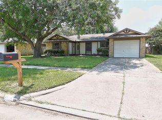 2814 Custer Dr, League City, TX 77573