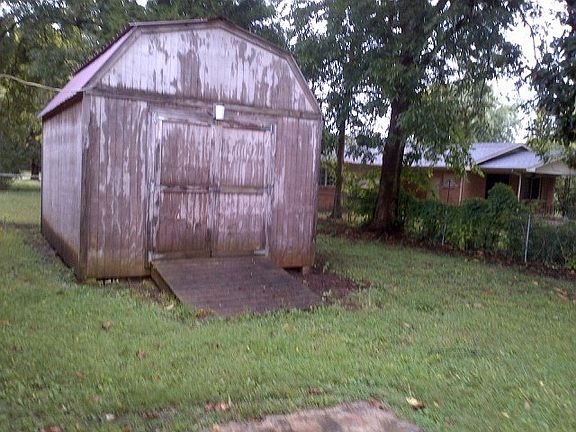 5th image of 208 Kentucky Ave S