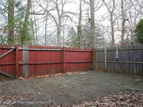 5th image of 186 Stratford Pl