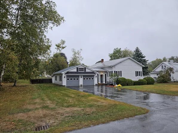 11 Ash Street, Madison, ME 04950