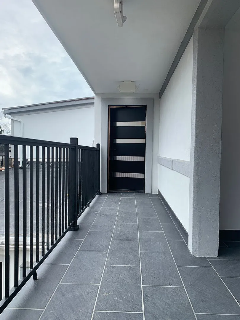 3 Bedroom 1.5 Bath Apartment *Newly Renovated Summer 2023* — Photo 4