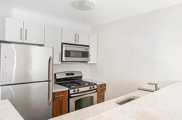 Rented by REAL New York | media 15