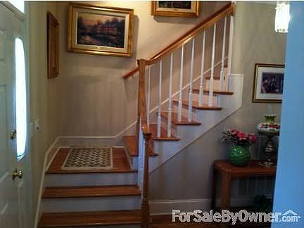 stairs to 2nd floor
