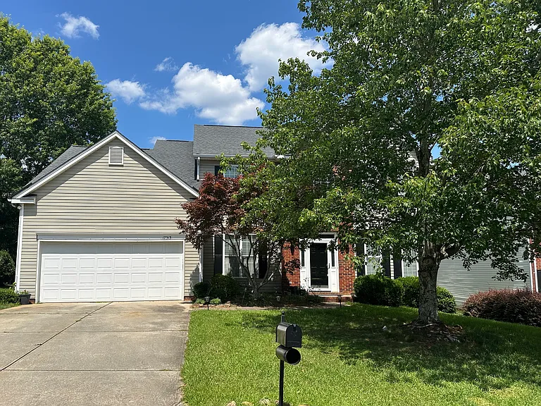 17313 Baldwin Hall Dr — Photo 1