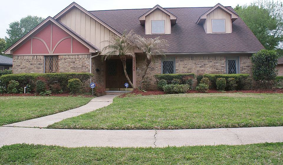1st image of 15326 Cobre Valley Dr