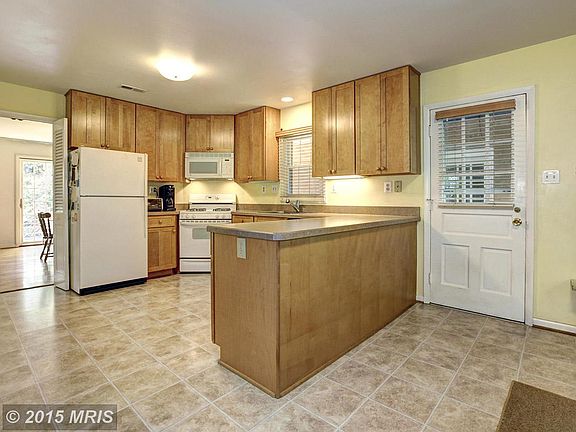4th image of 14808 Waterway Dr