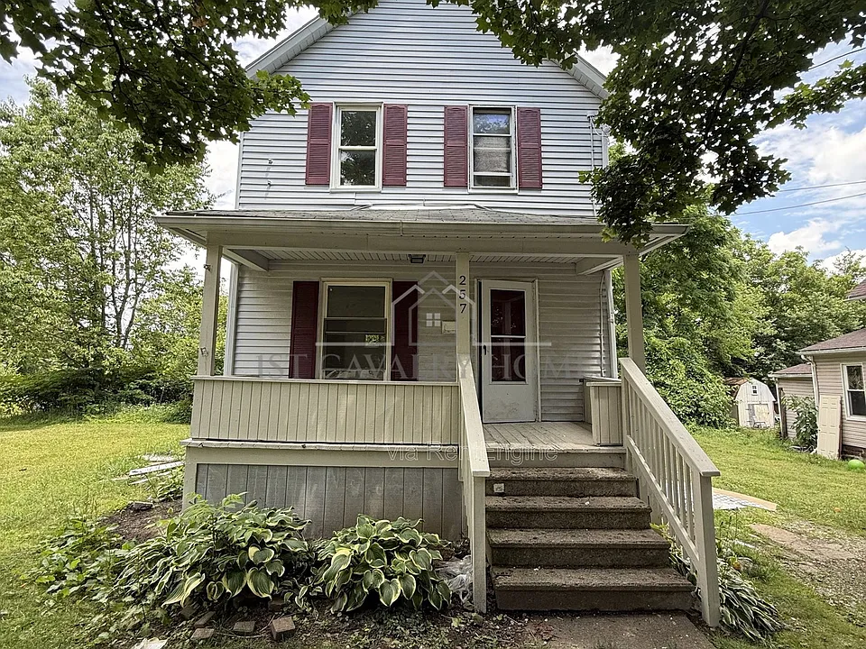 257 Arch St
