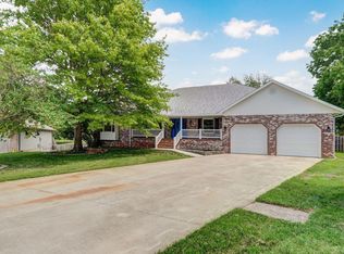 1479 E Marks Ct, Springfield, MO 65803