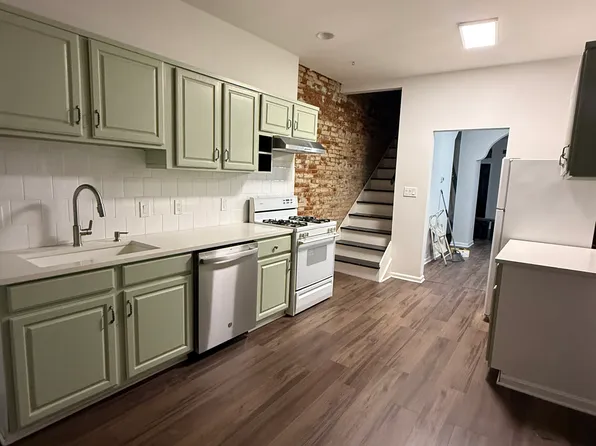 121 Old Dorwart St, Lancaster, PA 17603