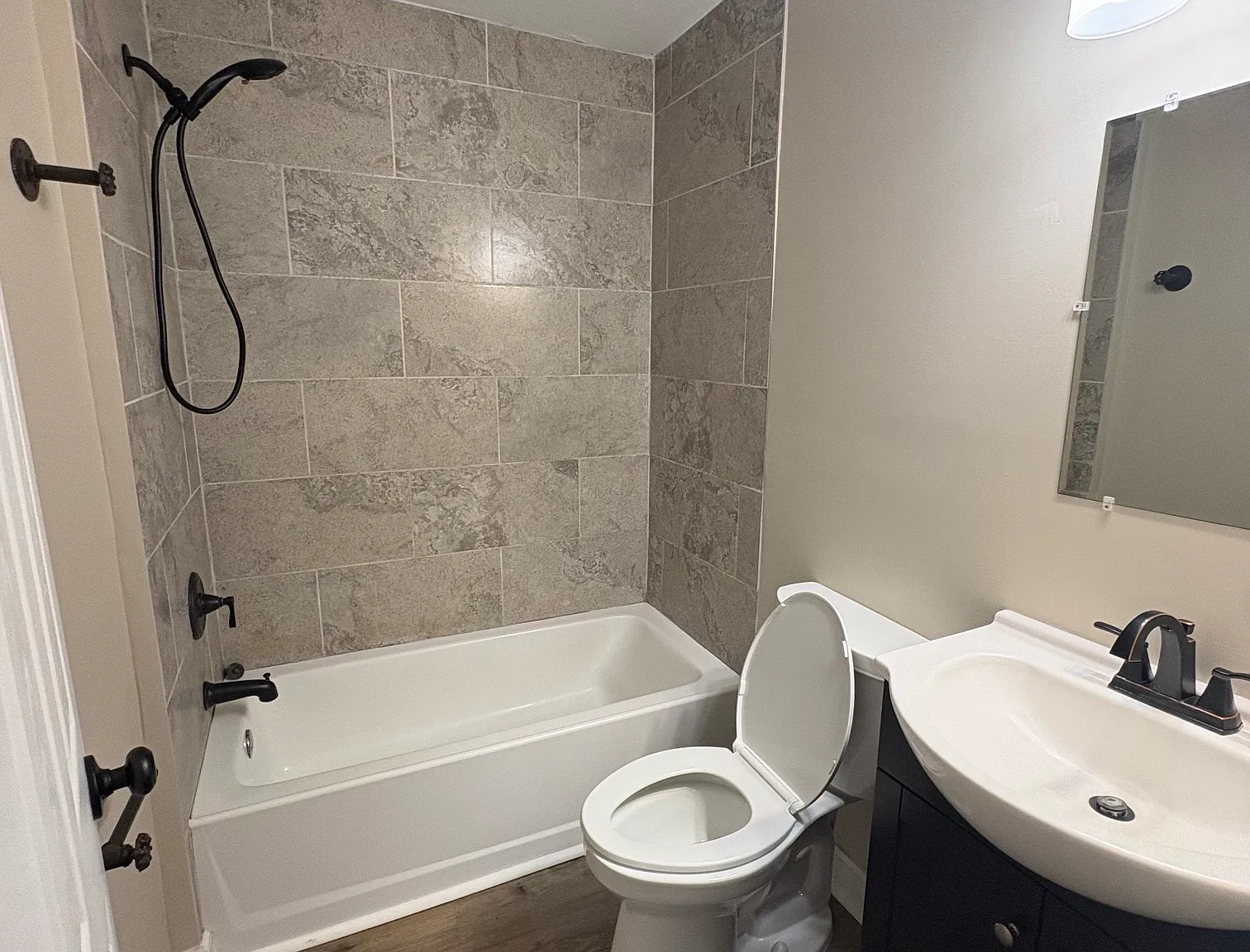 Cute and Affordable 3 bed 2 bath — Photo 3