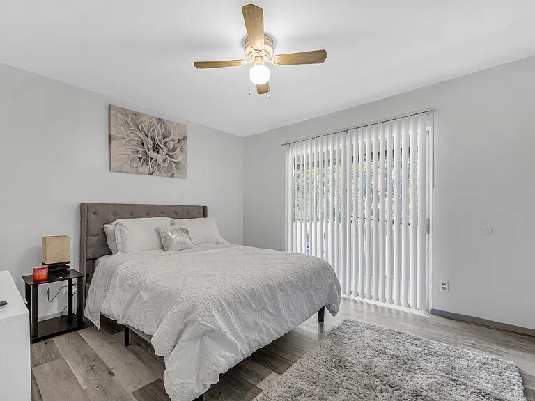 5646 Gaston Ave #120 — Photo 8